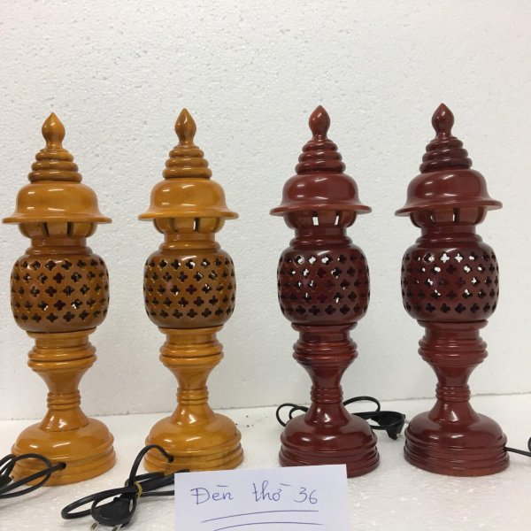 Đèn thờ gỗ xà cừ hình quả dứa cao 36 cm màu vàng - góc nhìn 6