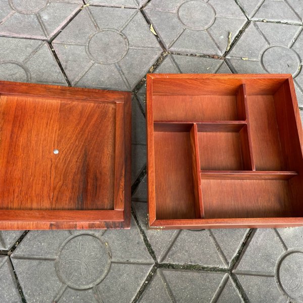 Khay bánh kẹo gỗ hương ngũ phúc lâm môn vuông 28cm - góc nhìn 5