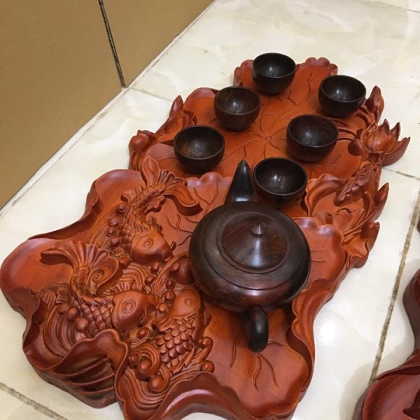 Khay trà cá chép hoa sen gỗ hương độc đáo - góc nhìn 5
