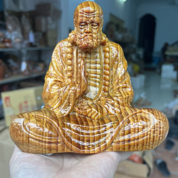 Tượng Đạt Ma ngồi thiền gỗ huyết long cao 15 cm