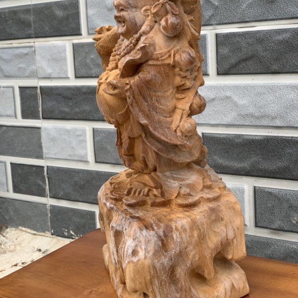 Tượng Di lặc gánh tiền gỗ ngọc am để mộc cao 20cm - góc nhìn 4